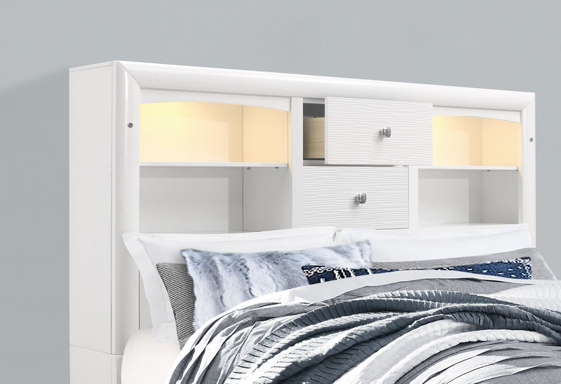 JORDYN WHITE KING BED GROUP